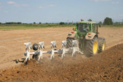 Reversibili a larghezza di lavoro variabile meccanica entro solco